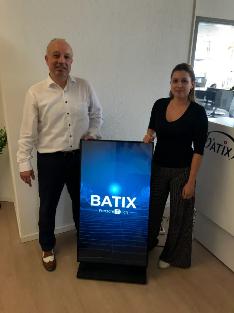 Michelle Müri BATIX AG und René Bachmann mybow mit dem MOVE-MALL